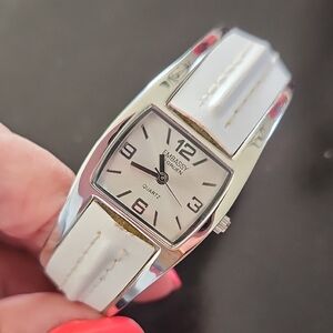 Embassy By Gruden Watch